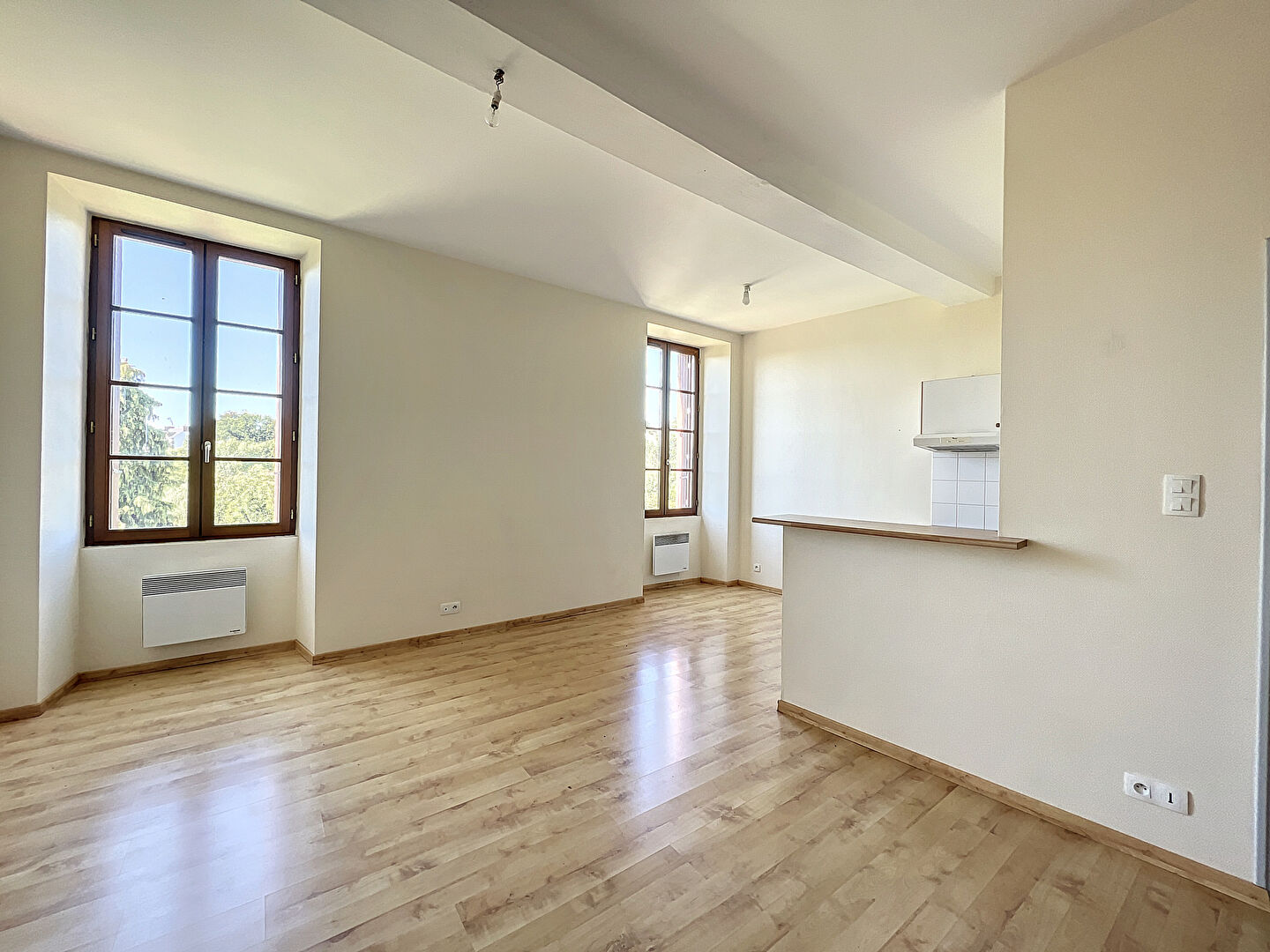 APPARTEMENT A VENDRE - MORBIHAN - LA ROCHE BERNARD APPARTEMENT A VENDRE - MORBIHAN - LA ROCHE BERNARD