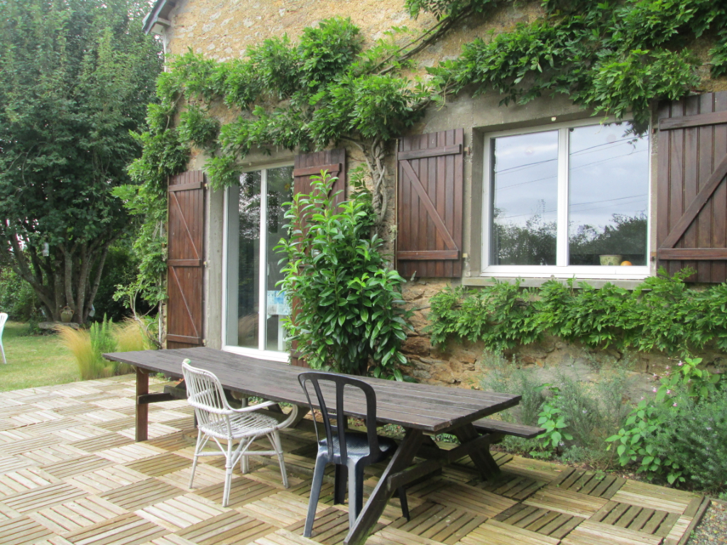 SAINT DOLAY , 2 km bourg SAINT DOLAY , 2 km bourg