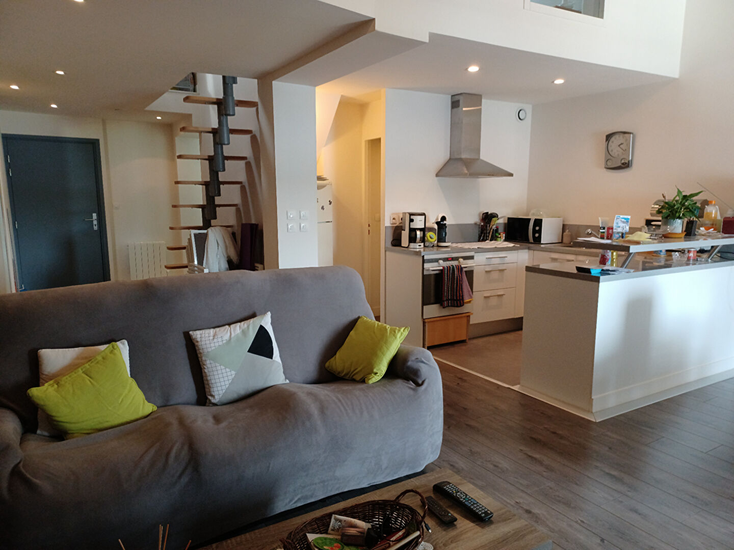 Appartement - 3 pièces, 63 m2 - La Roche Bernard (56130) Appartement - 3 pièces, 63 m2 - La Roche Bernard (56130)