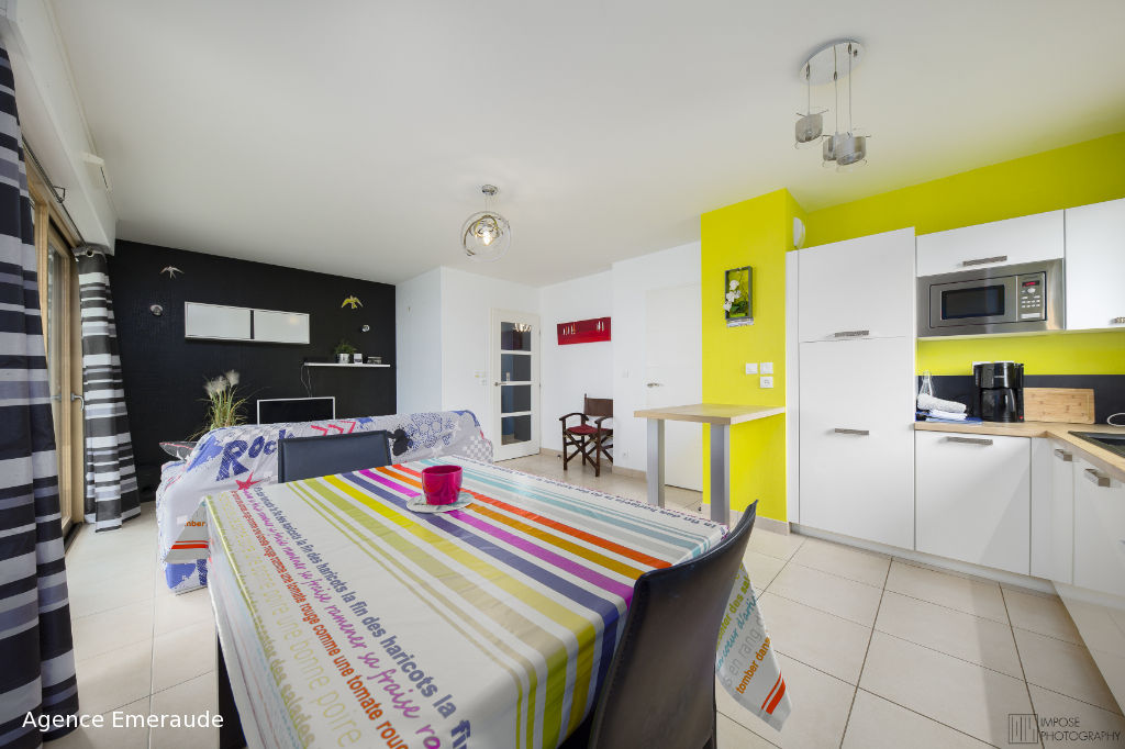 Appartement meublé Dinard 2 pièce(s) 47,65 m2 décembre à juin 2019 Appartement meublé Dinard 2 pièce(s) 47,65 m2 décembre à juin 2019