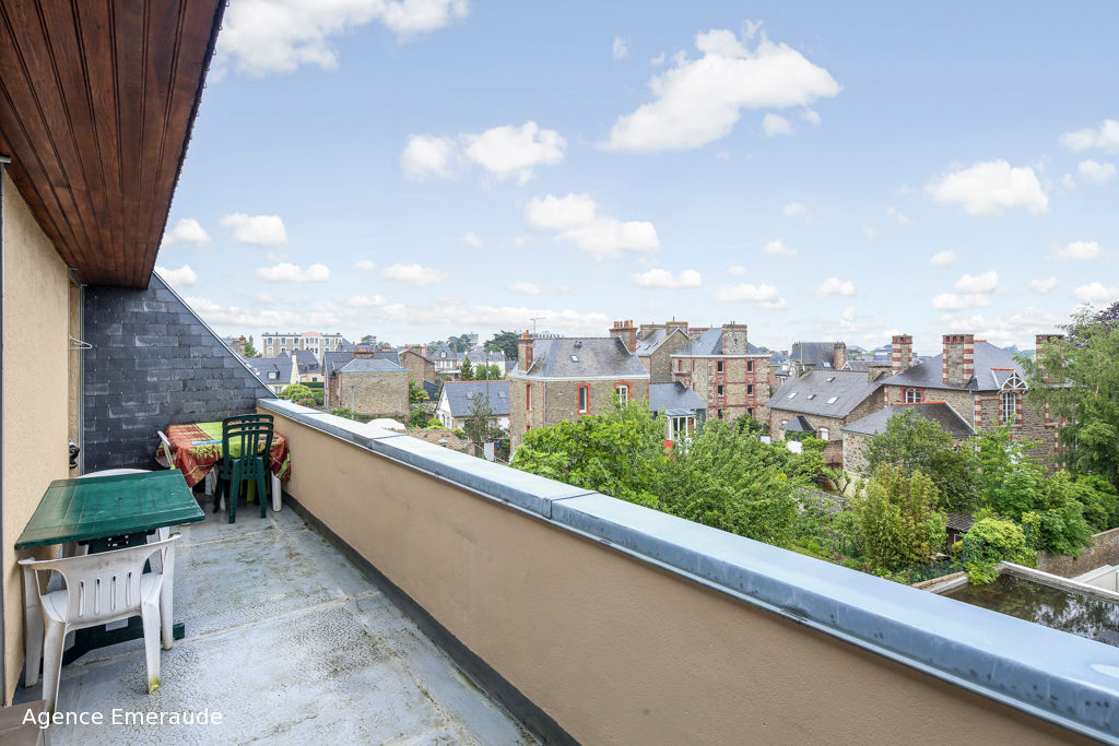 Appartement Dinard 3 pièces 60.20 m2 cave garage 2 terrasses Appartement Dinard 3 pièces 60.20 m2 cave garage 2 terrasses