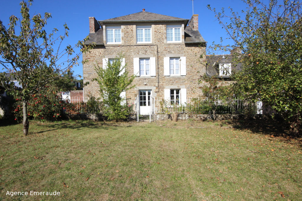 Maison La Richardais 7 pièce(s) 200 m² dépendances garage terrain 1291 m² Maison La Richardais 7 pièce(s) 200 m² dépendances garage terrain 1291 m²