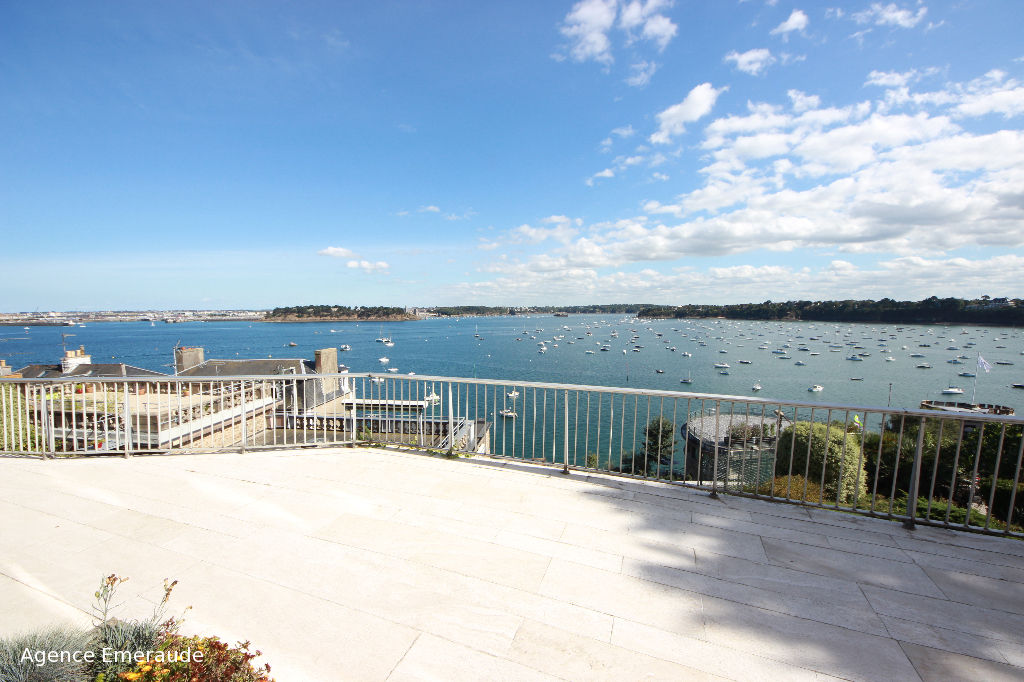 Appartement Dinard 1 pièce(s) 31.52 m2 vue panoramique sur mer Appartement Dinard 1 pièce(s) 31.52 m2 vue panoramique sur mer