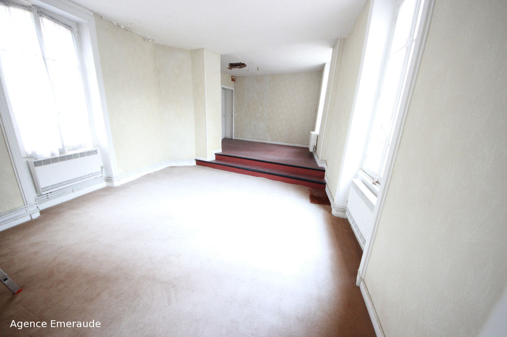 Appartement Dinard 6 pièce(s) 141 m2 à rénover Appartement Dinard 6 pièce(s) 141 m2 à rénover