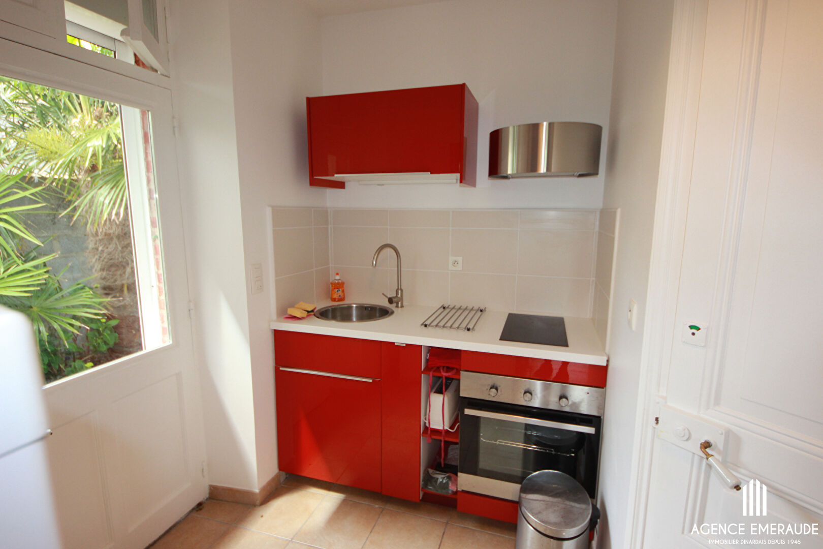 LOCATION SAISONNIERE Hypercentre de Dinard Maison de ville en pierre pour 4 personnes LOCATION SAISONNIERE Hypercentre de Dinard Maison de ville en pierre pour 4 personnes