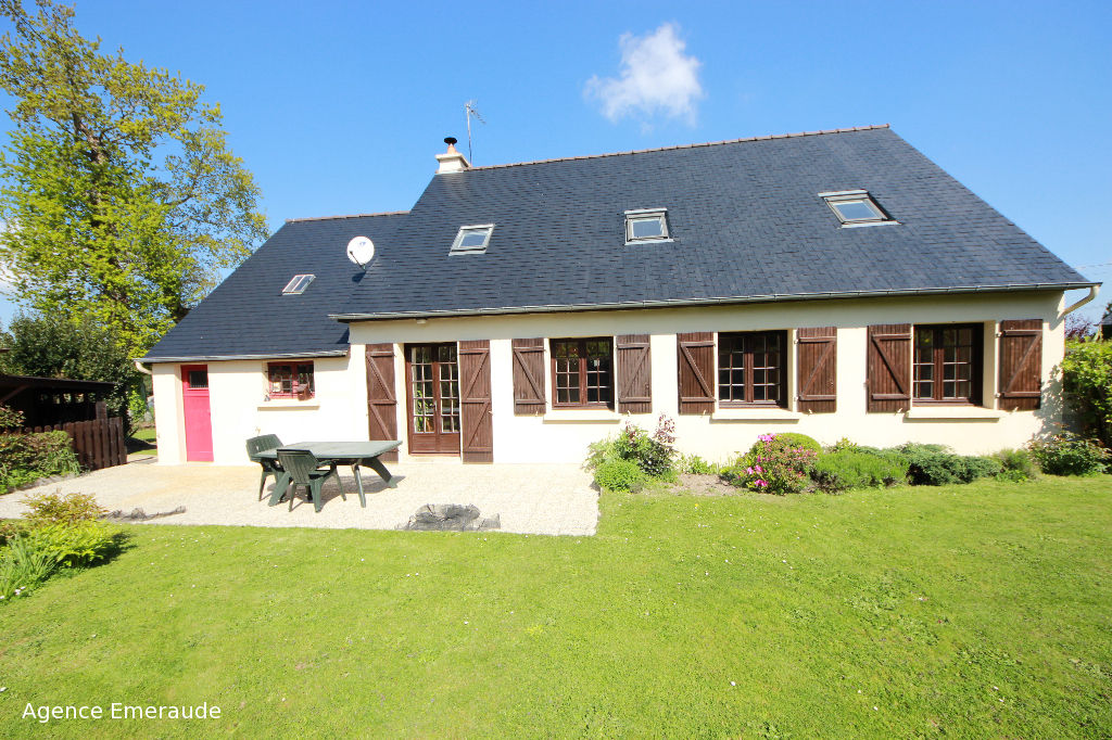 Maison Pleurtuit 140 m2 bord de rance 6 chambres, 2 chambres au rez-de-chaussée Maison Pleurtuit 140 m2 bord de rance 6 chambres, 2 chambres au rez-de-chaussée