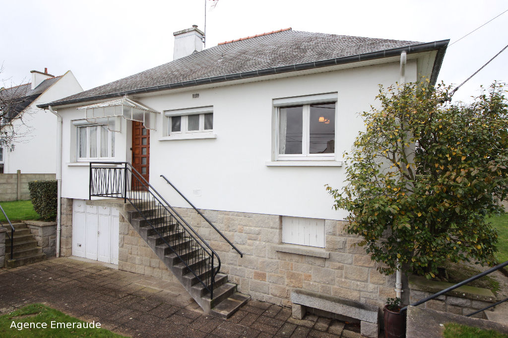 Maison Dinard 4 pièce(s) 70 m² terrain de 663 m² Maison Dinard 4 pièce(s) 70 m² terrain de 663 m²