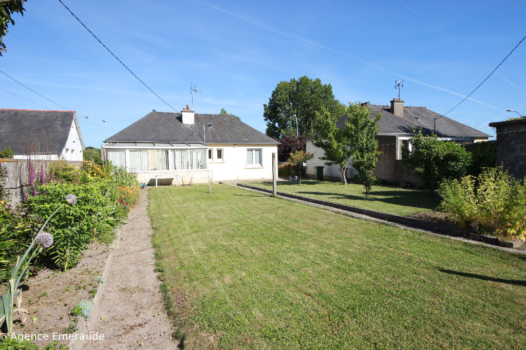 Maison Dinard 3 pièce(s) 87 m² 640 m² de terrain vie de plain pied Maison Dinard 3 pièce(s) 87 m² 640 m² de terrain vie de plain pied