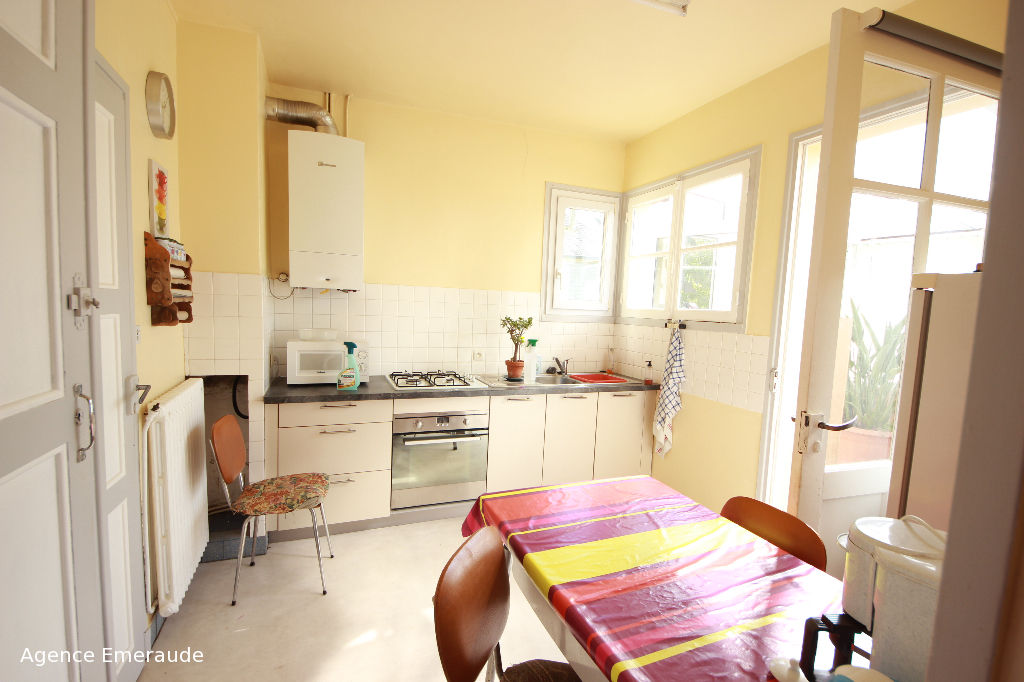 Maison Dinard 3 pièce(s) 87 m² 640 m² de terrain vie de plain pied Maison Dinard 3 pièce(s) 87 m² 640 m² de terrain vie de plain pied