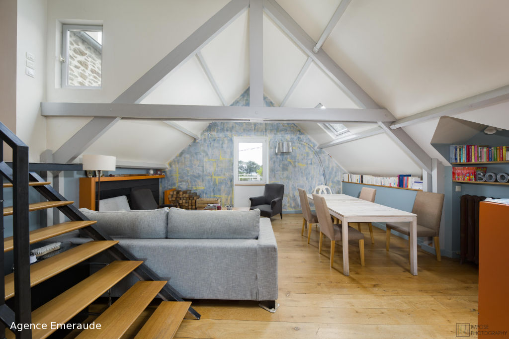 Appartement au dernier étage de type 3 avec mezzanine et aperçu mer Appartement au dernier étage de type 3 avec mezzanine et aperçu mer