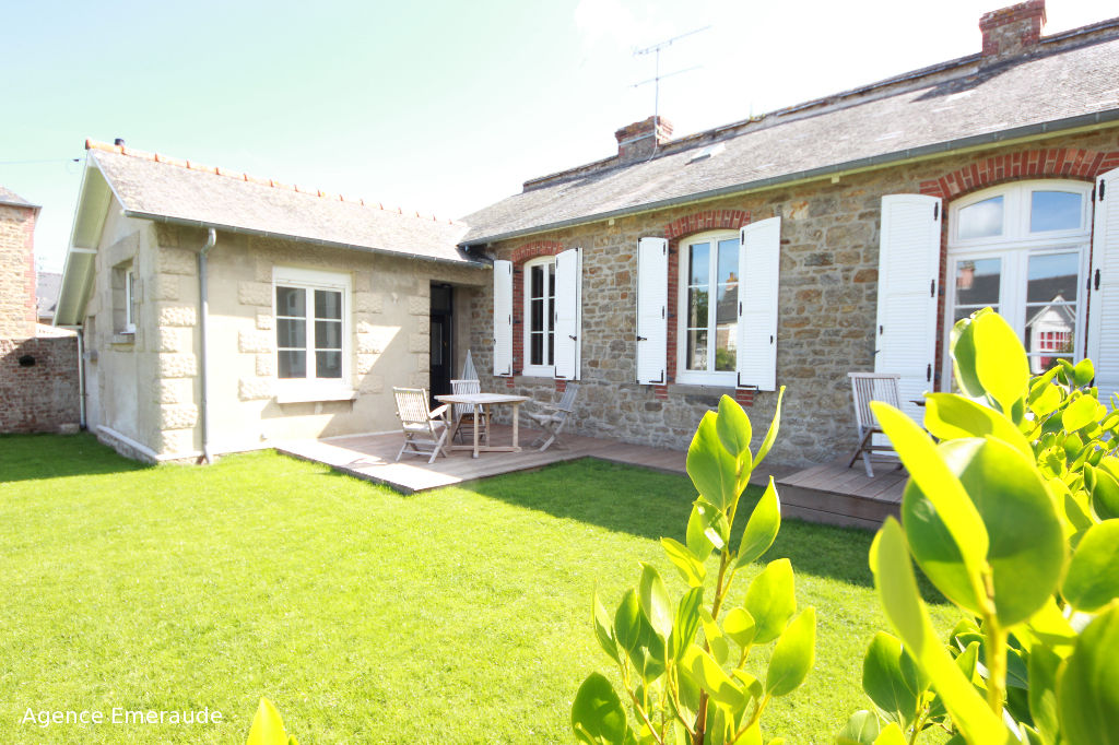 Charmante maison 3 chambre(s) avec jardin Dinard Le Prieuré Charmante maison 3 chambre(s) avec jardin Dinard Le Prieuré