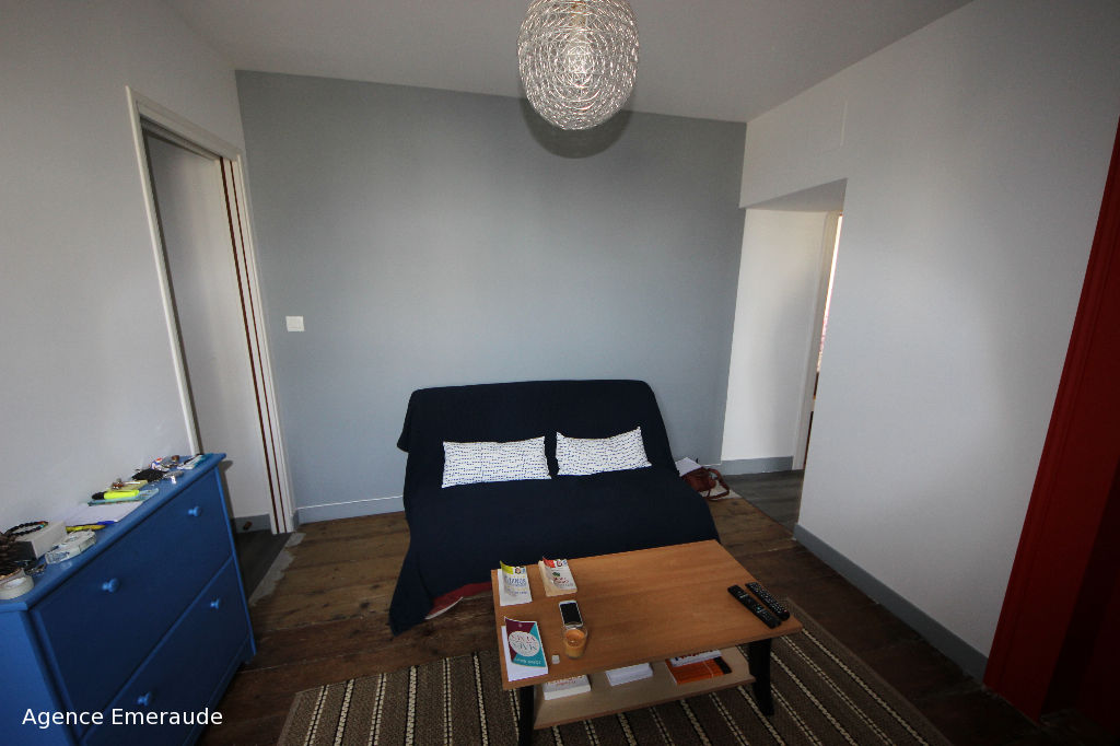 Appartement meublé de type 2 pièce(s) à louer de septembre à juin 2019 Appartement meublé de type 2 pièce(s) à louer de septembre à juin 2019