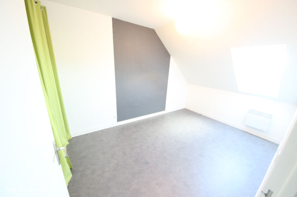 Appartement PLEURTUIT 3 pièces 74.97 m² centre bourg dernier étage Appartement PLEURTUIT 3 pièces 74.97 m² centre bourg dernier étage