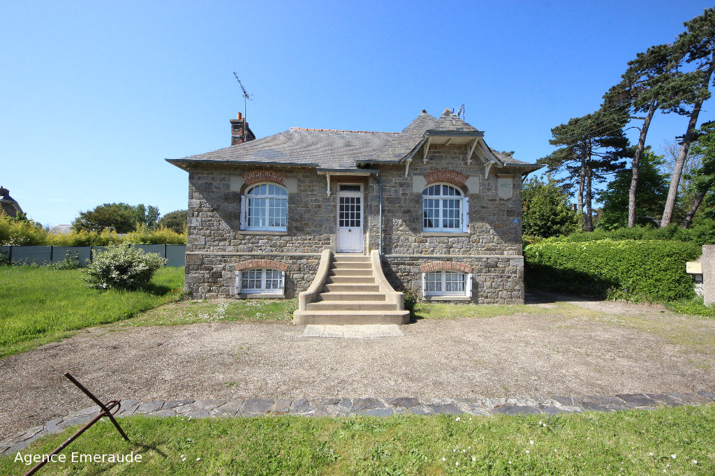 Appartement Dinard 3 pièces 2 chambres 88.74 m2 loi carrez, 103.92 m2 au sol Appartement Dinard 3 pièces 2 chambres 88.74 m2 loi carrez, 103.92 m2 au sol
