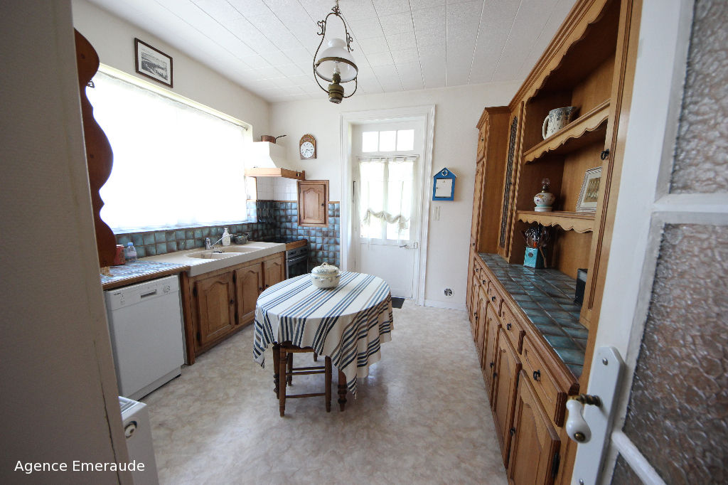 Appartement Dinard 3 pièces 2 chambres 88.74 m2 loi carrez, 103.92 m2 au sol Appartement Dinard 3 pièces 2 chambres 88.74 m2 loi carrez, 103.92 m2 au sol