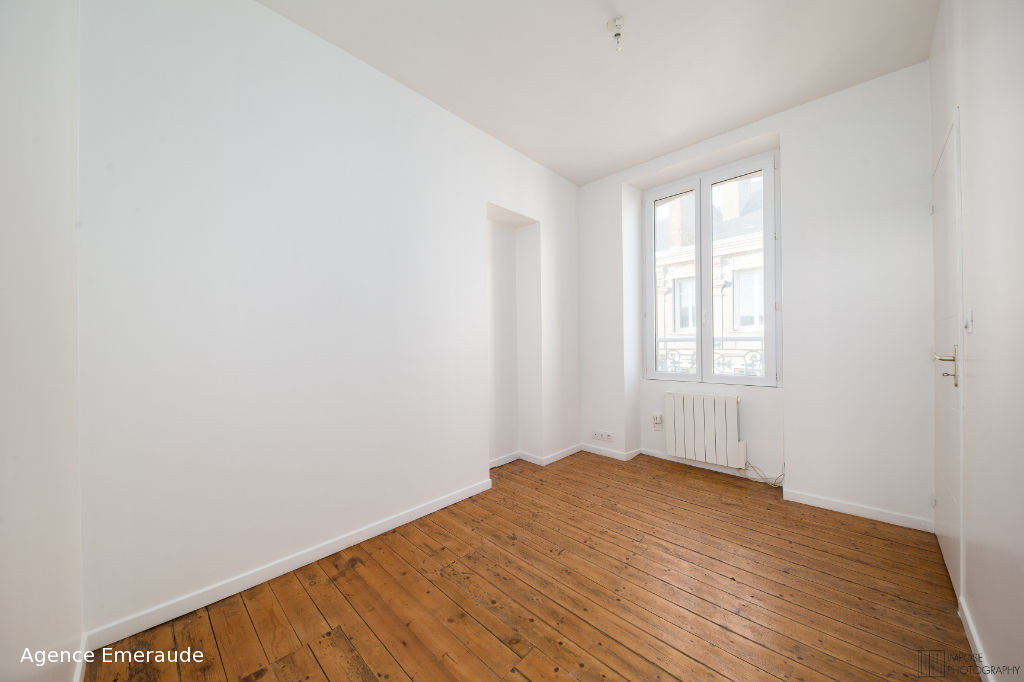 Appartement Dinard 2 pièce(s) 30.40 m2 hyper centre Appartement Dinard 2 pièce(s) 30.40 m2 hyper centre