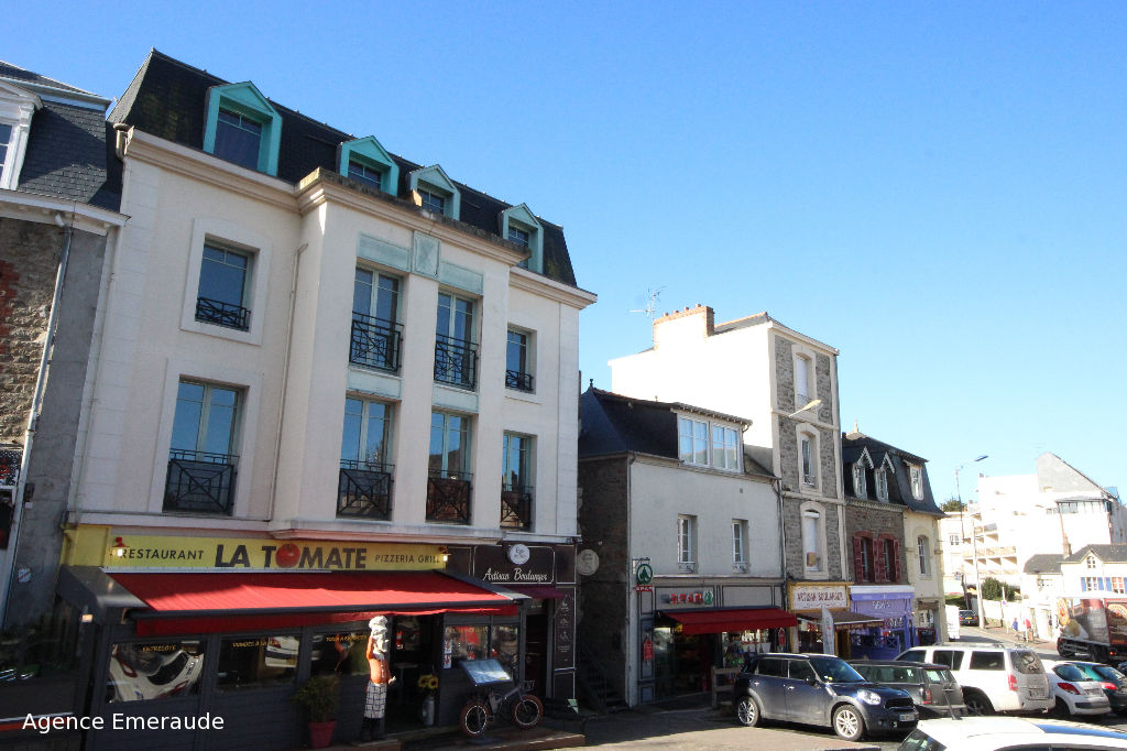 Appartement Dinard 2 pièce(s) 63.70 m2 place de la république Appartement Dinard 2 pièce(s) 63.70 m2 place de la république