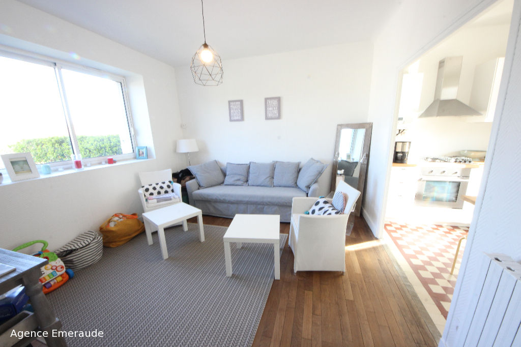Maison Dinard 4 pièce(s) 80M2 proximité de la plage du Prieuré Maison Dinard 4 pièce(s) 80M2 proximité de la plage du Prieuré