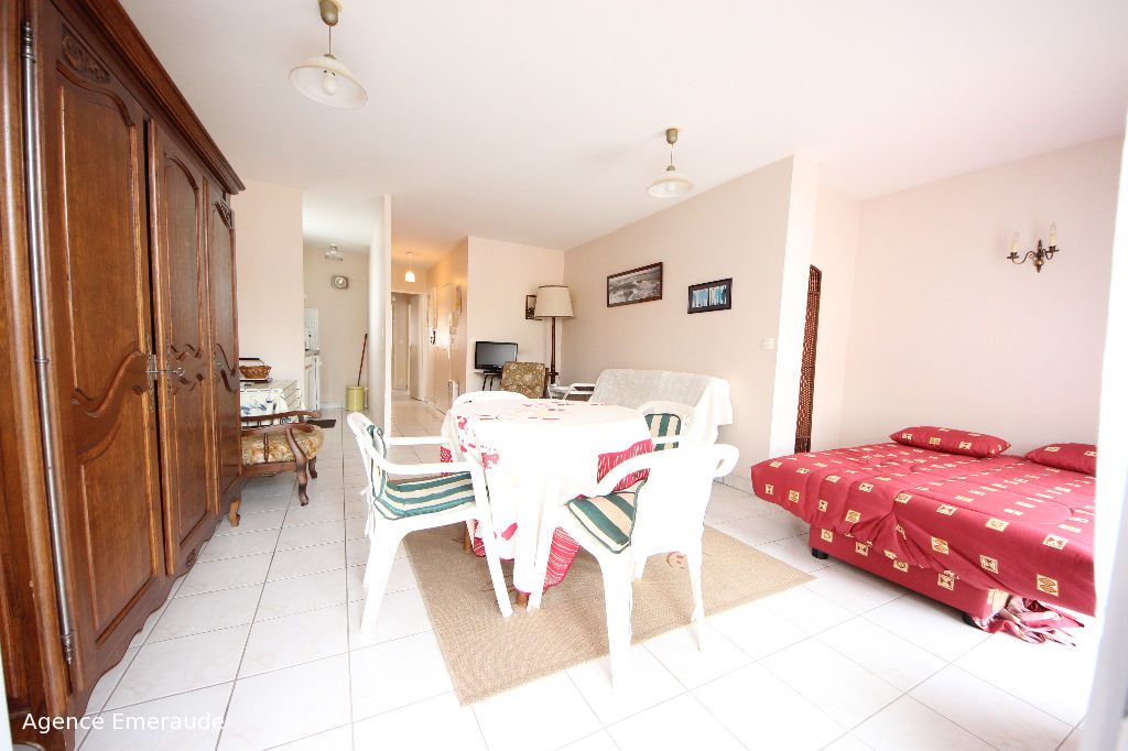 Appartement 2 pièces, 50.16 m² DINARD hyper centre Appartement 2 pièces, 50.16 m² DINARD hyper centre