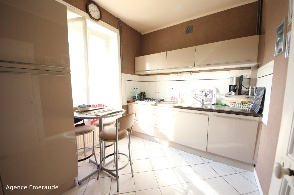 Maison Dinard 4 pièce(s) 90m2 HYPER CENTRE Maison Dinard 4 pièce(s) 90m2 HYPER CENTRE