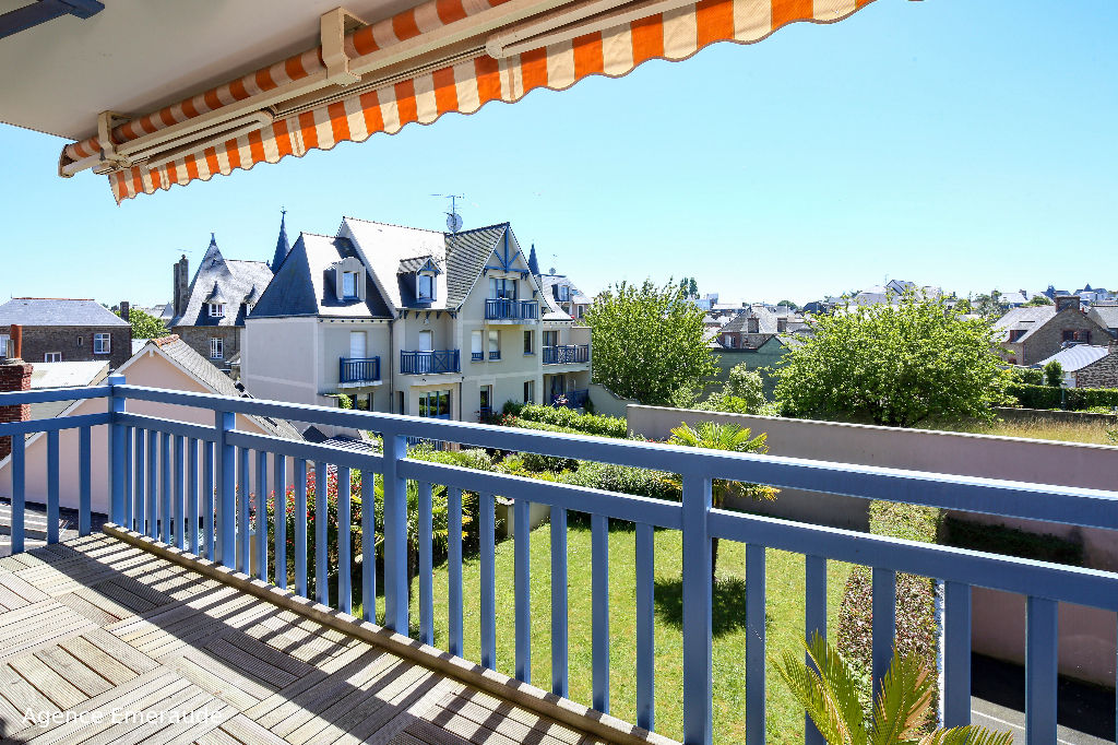 Appartement Dinard 3 pièce(s) 88.68m2 hyper centre terrasse garage ascenseur Appartement Dinard 3 pièce(s) 88.68m2 hyper centre terrasse garage ascenseur