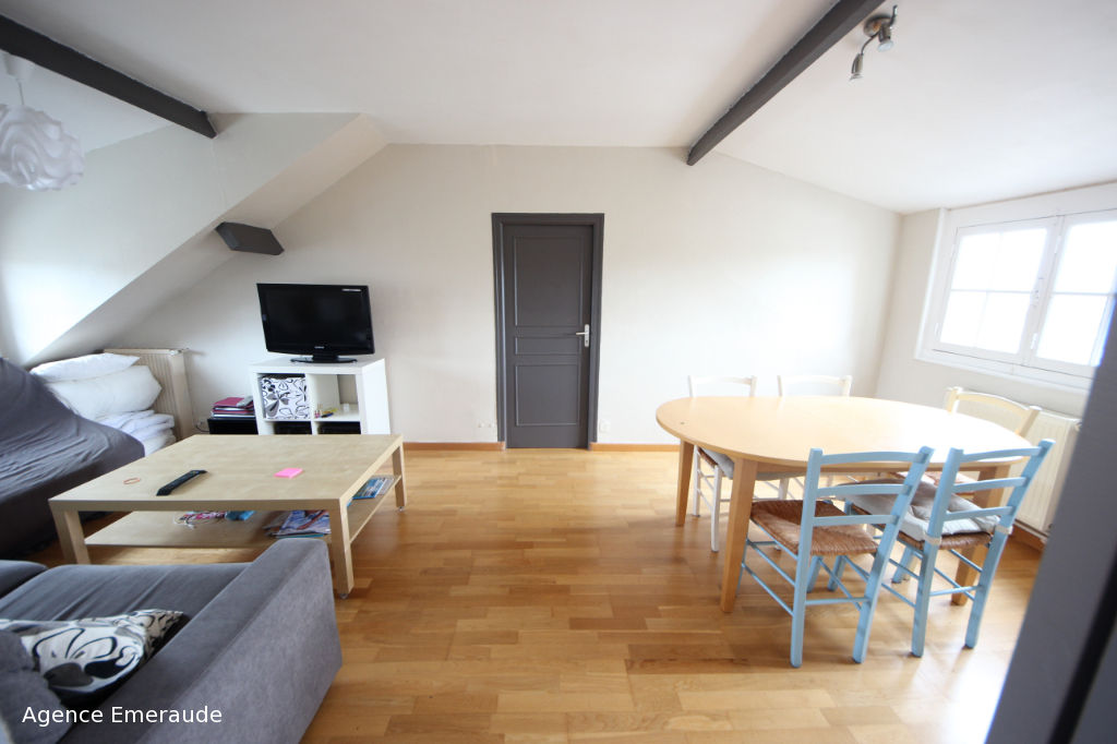 Appartement Dinard 2 pièce(s) 39.8 m2 hyper centre dernier étage Appartement Dinard 2 pièce(s) 39.8 m2 hyper centre dernier étage