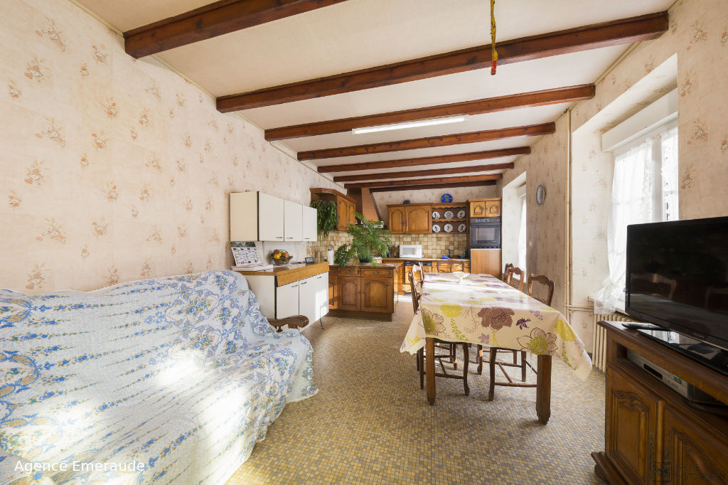 Maison indépendante Pleurtuit bords de rance 5 pièce(s) potentiel de 580 m² terrain de 2250 m² Maison indépendante Pleurtuit bords de rance 5 pièce(s) potentiel de 580 m² terrain de 2250 m²