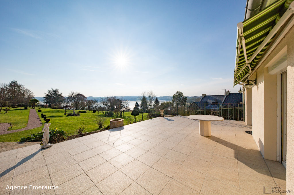 Maison Le Minihic Sur Rance VUE SUR RANCE 4 chambres 3000 m² de terrain donnant accès direct à la rance Maison Le Minihic Sur Rance VUE SUR RANCE 4 chambres 3000 m² de terrain donnant accès direct à la rance
