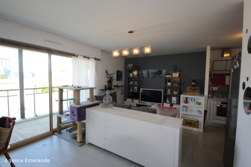 Dinard LOCATION Appartement 2 pièce(s) 46.46 m2 avec Balcon et garage Dinard LOCATION Appartement 2 pièce(s) 46.46 m2 avec Balcon et garage