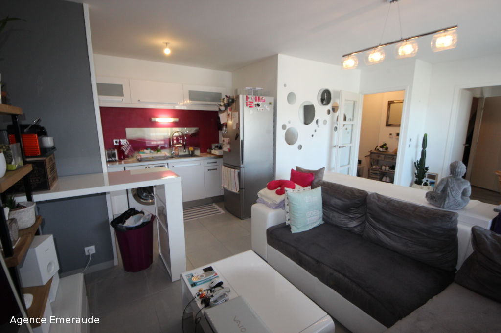 Dinard LOCATION Appartement 2 pièce(s) 46.46 m2 avec Balcon et garage Dinard LOCATION Appartement 2 pièce(s) 46.46 m2 avec Balcon et garage
