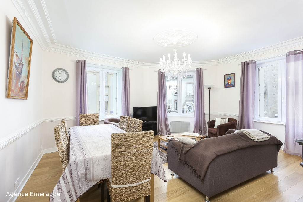Location à l'année Appartement Dinard 3 pièce(s) 79.15 m2 hyper centre ascenseur Location à l'année Appartement Dinard 3 pièce(s) 79.15 m2 hyper centre ascenseur