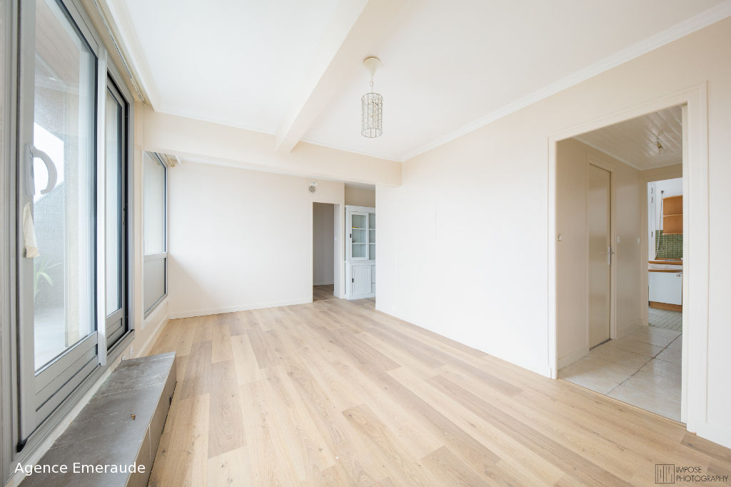 A LOUER Appartement Dinard 3 pièce(s) 60.20 m2 cave garage 2 terrasses A LOUER Appartement Dinard 3 pièce(s) 60.20 m2 cave garage 2 terrasses