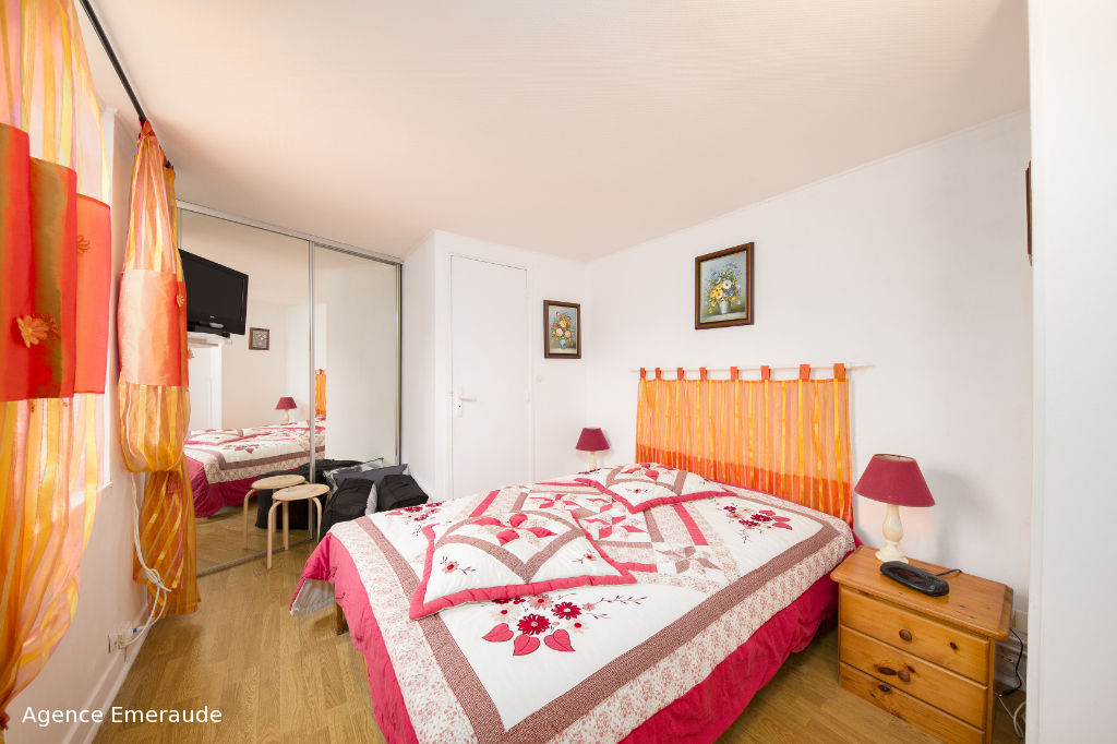 Location meublée à l'année Appartement Dinard 3 pièce(s) 42,78 m2 Location meublée à l'année Appartement Dinard 3 pièce(s) 42,78 m2