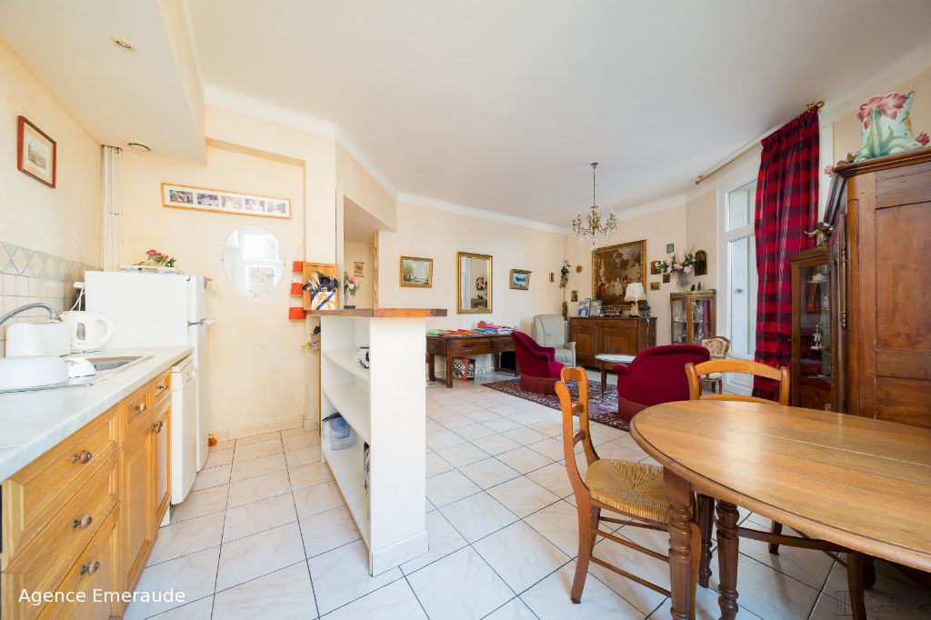 Appartement Dinard 3 pièce(s) 98,3 m² hyper centre ascenseur cave cellier Appartement Dinard 3 pièce(s) 98,3 m² hyper centre ascenseur cave cellier