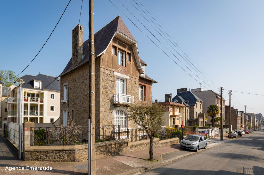 Villa Dinardaise 175m2 6 chambres en centre ville Villa Dinardaise 175m2 6 chambres en centre ville