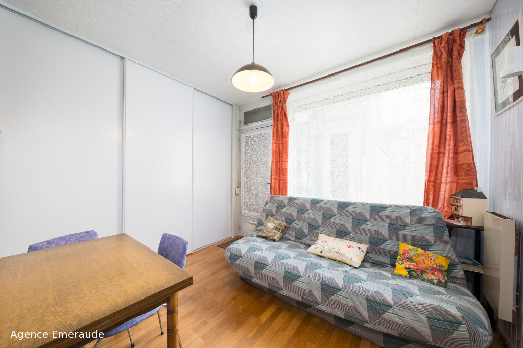Appartement hyper centre 1 pièce(s) 29.15 m² cave Appartement hyper centre 1 pièce(s) 29.15 m² cave