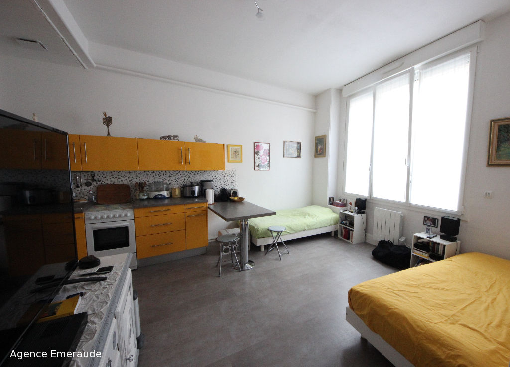 Appartement hyper centre Dinard 2 pièce(s) 30.33 m2 Appartement hyper centre Dinard 2 pièce(s) 30.33 m2