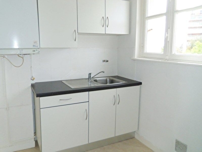 T3 SECTEUR PLACE DE STRASBOURG -53 M�