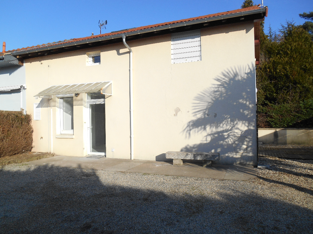 A louer Maison type 3 Péronnas avec extérieur A louer Maison type 3 Péronnas avec extérieur