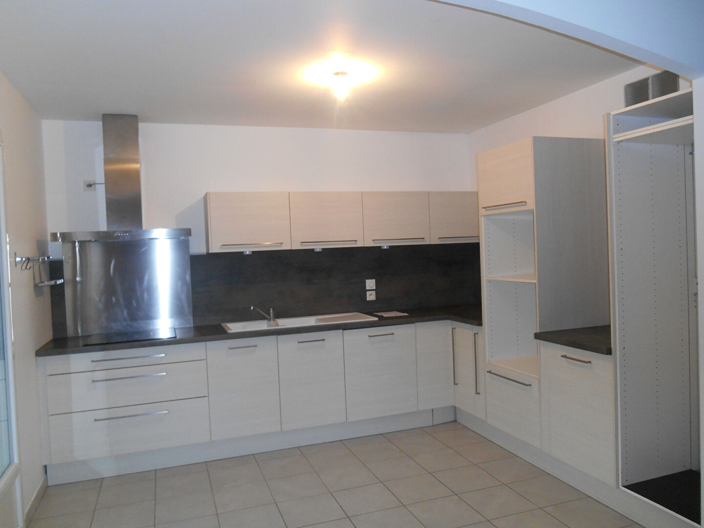 Maison de 2010 avec 3 chambres Maison de 2010 avec 3 chambres