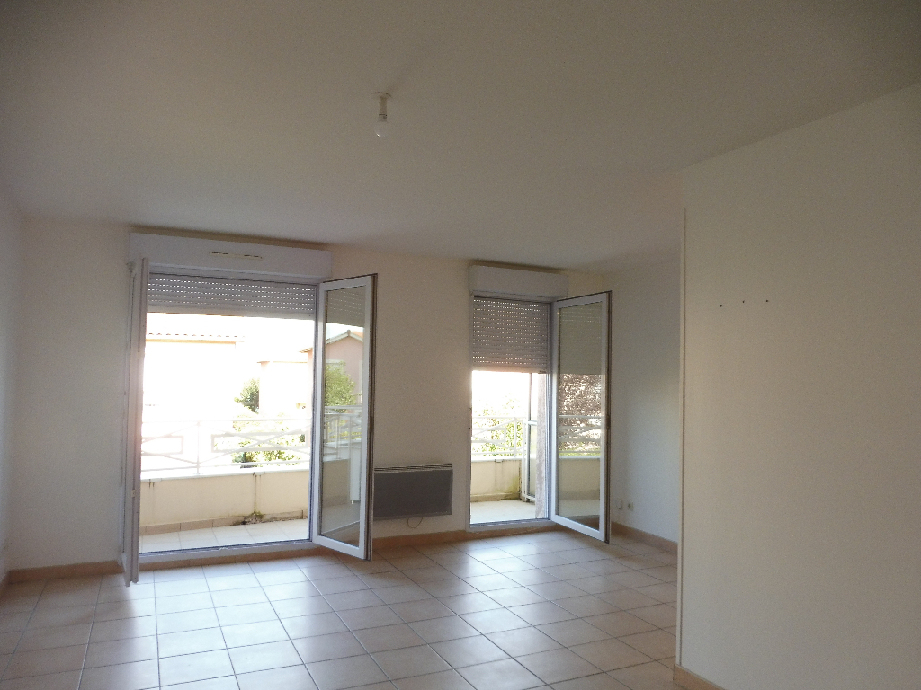 Appartement type 2 Saint-Denis-Lès-Bourg Appartement type 2 Saint-Denis-Lès-Bourg
