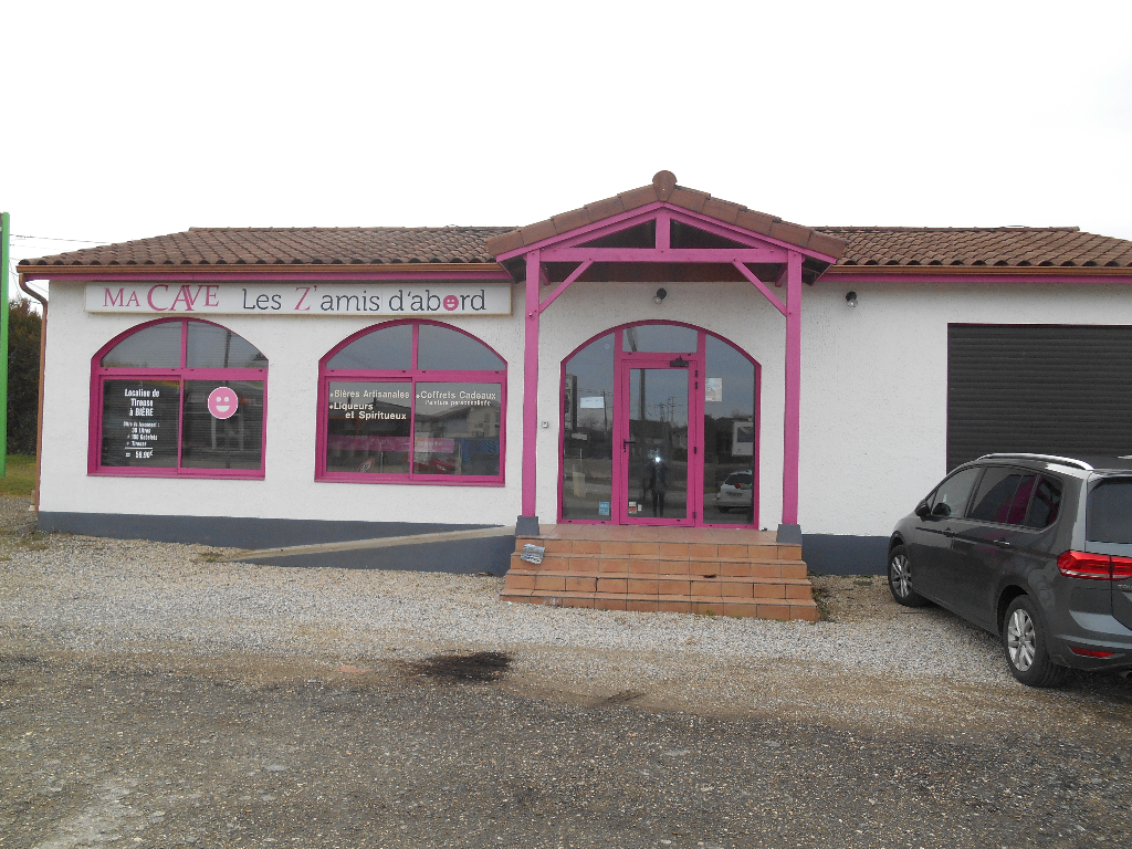 Local commercial Peronnas 113 m2 Local commercial Peronnas 113 m2