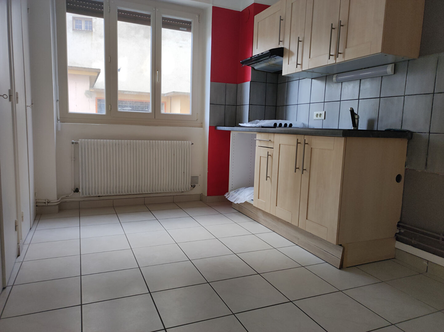 A louer Bourg En Bresse proche gare joli type 2 39 m² A louer Bourg En Bresse proche gare joli type 2 39 m²