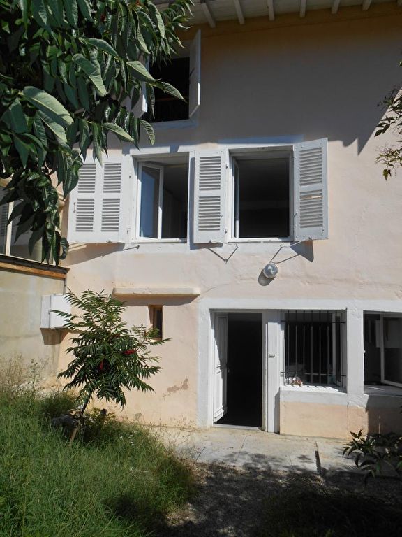 Maison à louer à Meillonnas au coeur du village Maison à louer à Meillonnas au coeur du village