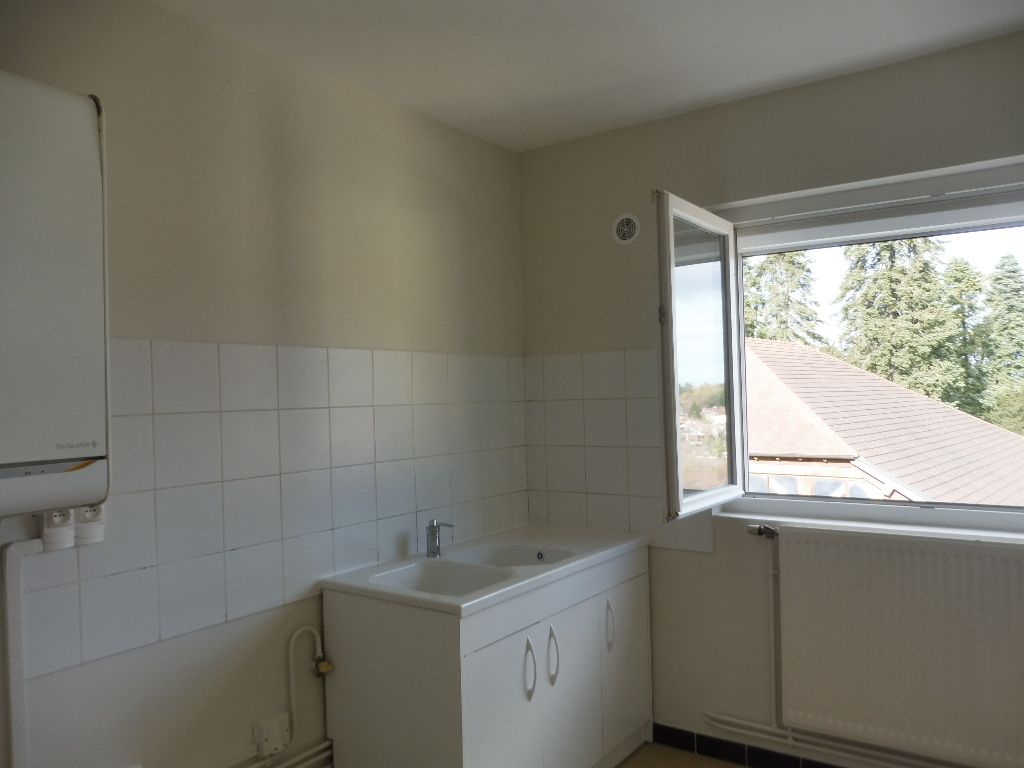A louer 19-21 Rue Jérome Lalande -CEYZERIAT un appartement type 3 70 m2 A louer 19-21 Rue Jérome Lalande -CEYZERIAT un appartement type 3 70 m2