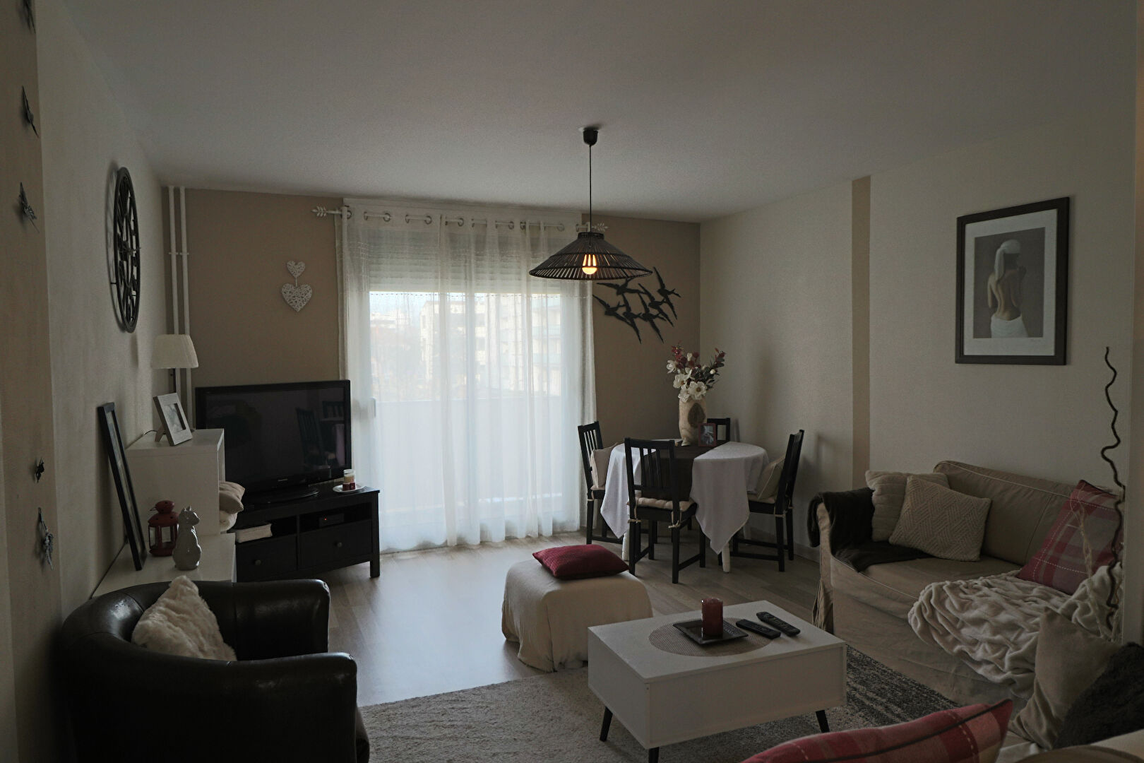 A louer quartier Maginot immeuble le Mercure très joli type 3 de 68.08 m2 A louer quartier Maginot immeuble le Mercure très joli type 3 de 68.08 m2