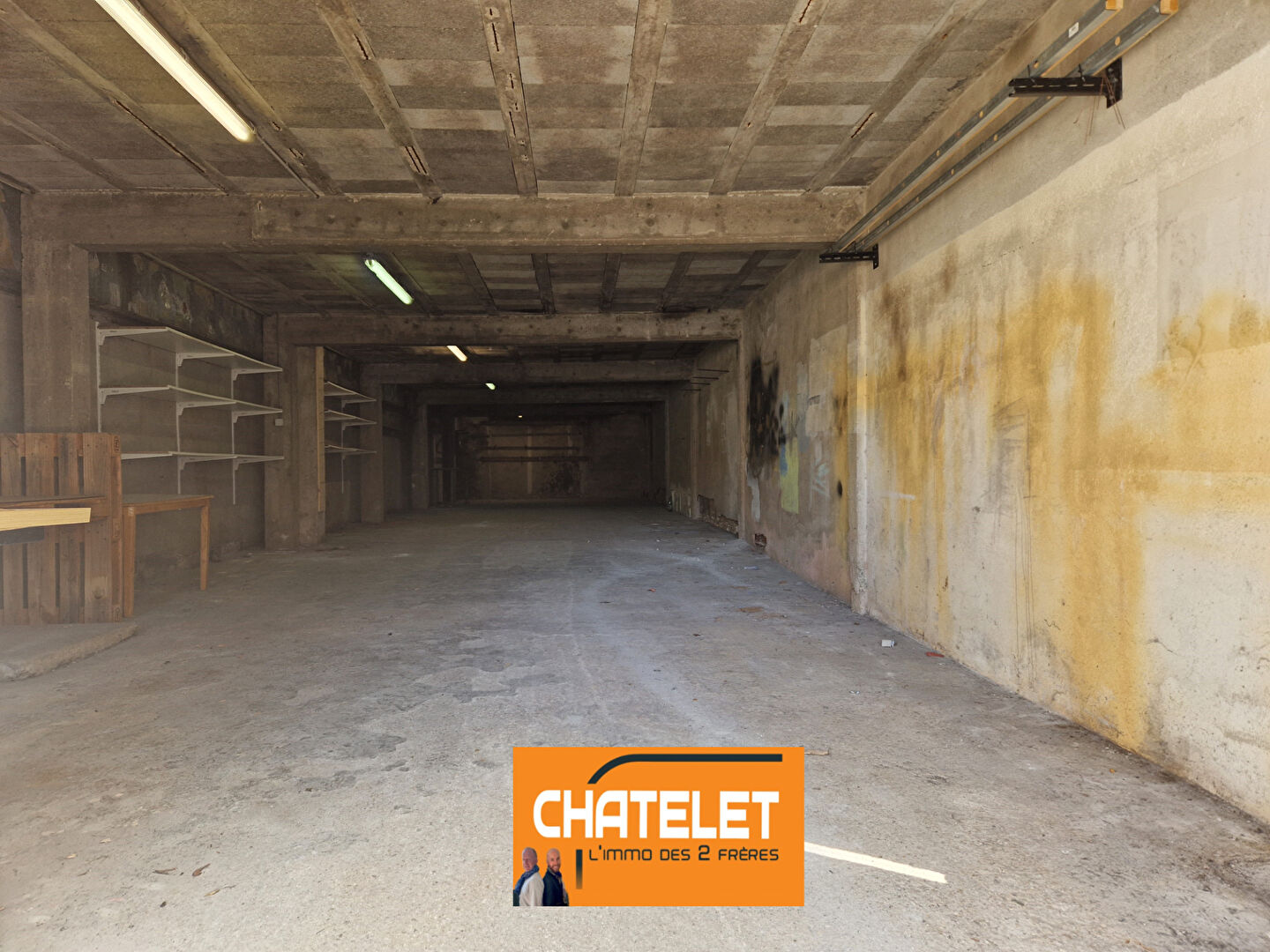 Entrepôt / local industriel Bourg En Bresse 120 m2 Entrepôt / local industriel Bourg En Bresse 120 m2