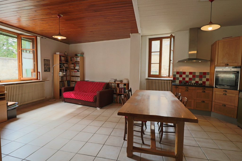 Maison en pierre à CEYZERIAT Maison en pierre à CEYZERIAT