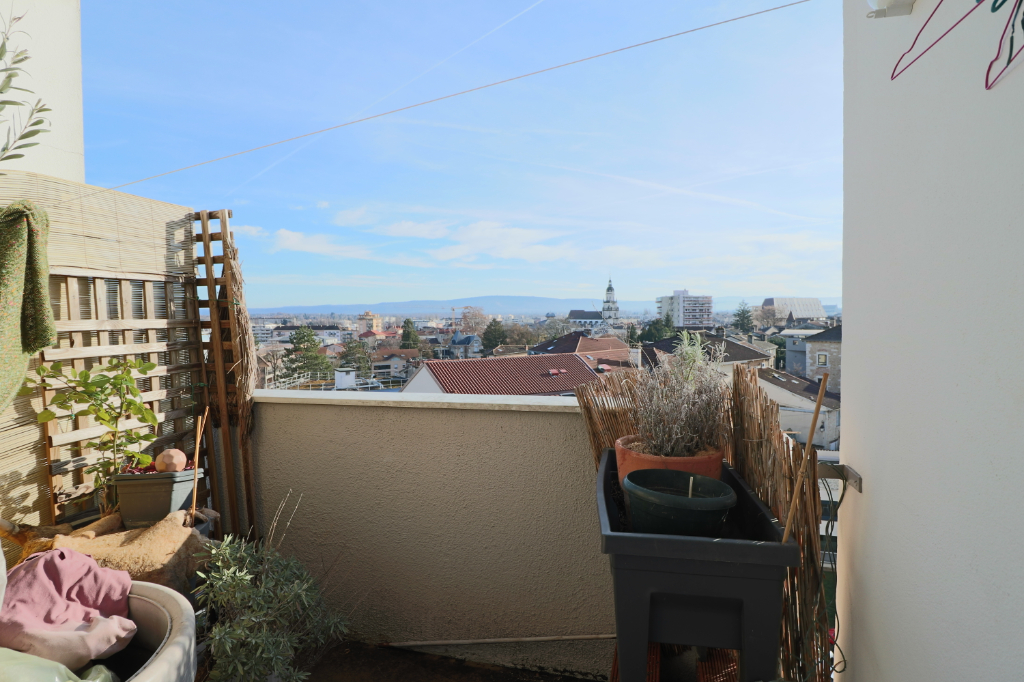 Appartement Bourg En Bresse 3 pièces 67,06 m2 loggia balcon vue fantastique Appartement Bourg En Bresse 3 pièces 67,06 m2 loggia balcon vue fantastique