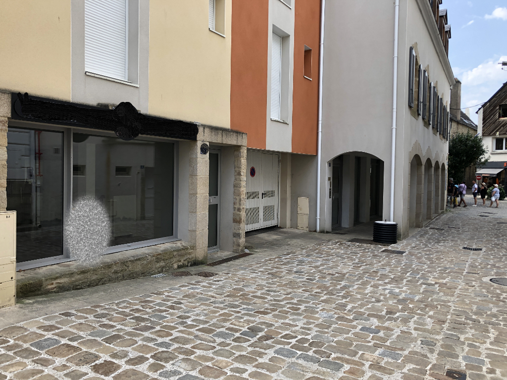 AURAY CENTRE - Local Commercial AURAY CENTRE - Local Commercial
